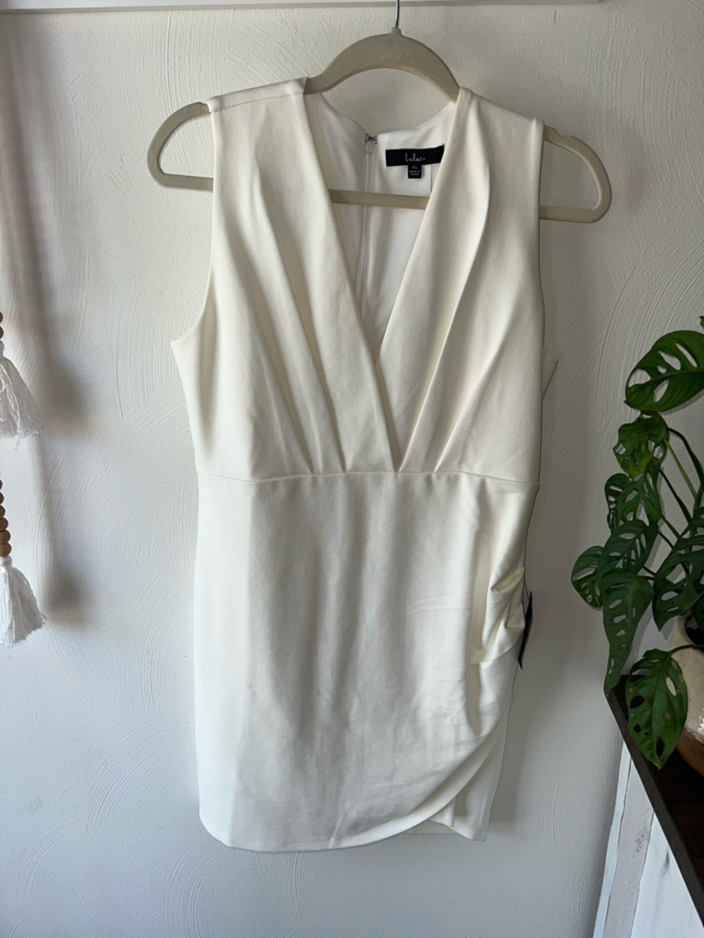 Lulus mini body con